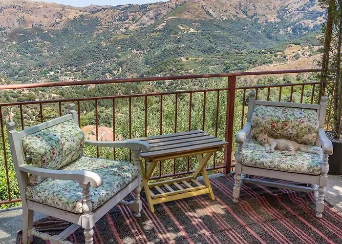 Η Αυλή Της Ασπασίας, Χανιά Κρήτη
